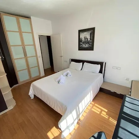 Apartment Jara, Playa, Piscina, Ac, Wi-fi *